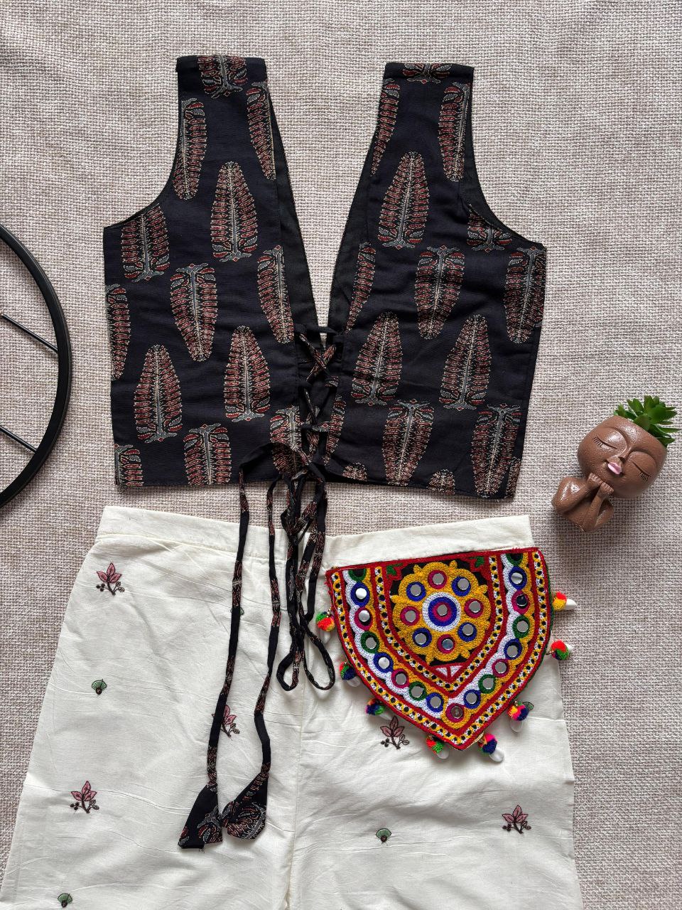 POUR COTTON EMBROIDERY WORK SHARARA WITH CROP TOP ( SIZE 38 to 42 ) - Image 3